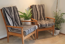 Load image into Gallery viewer, 50s Wood Grain Chair